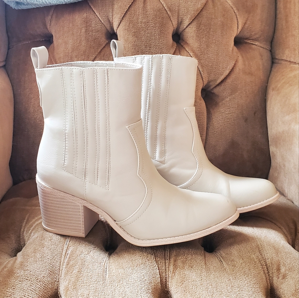 DIRTY LAUNDRY DRESS BOOTS